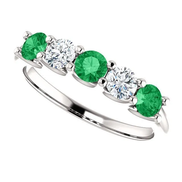 14KT GOLD 0.50 CTW EMERALD & 0.45 CTW DIAMOND 5 STONE BAND