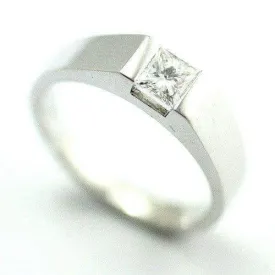 18ct White Gold Princess Cut Diamond Engagement Ring -25ct- 0.33ct - 0.40ct