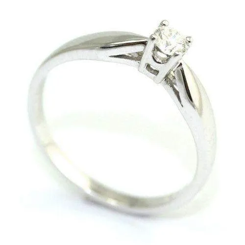 9ct White Gold 15 Point Round Brilliant Cut Diamond Engagement Ring