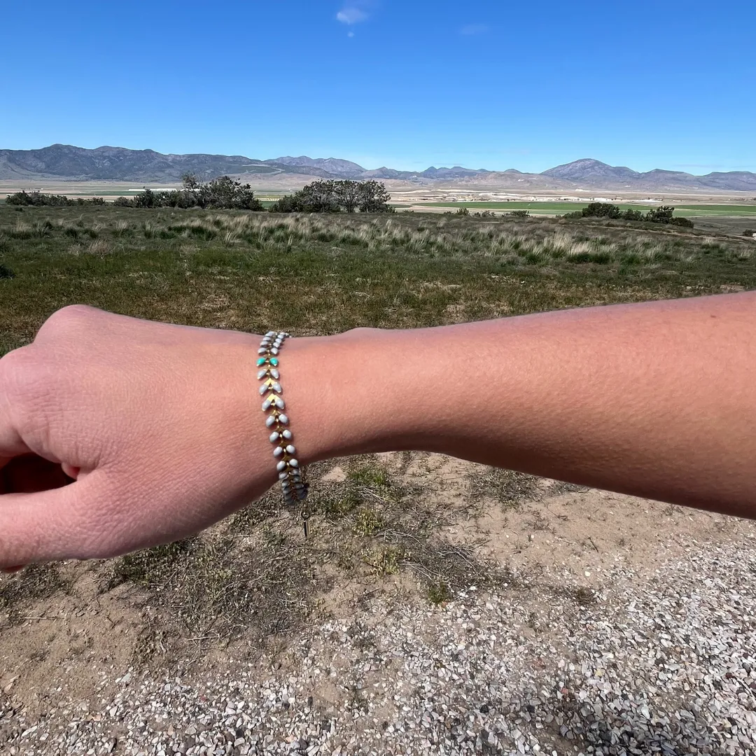 Against the Current Bracelet Gold