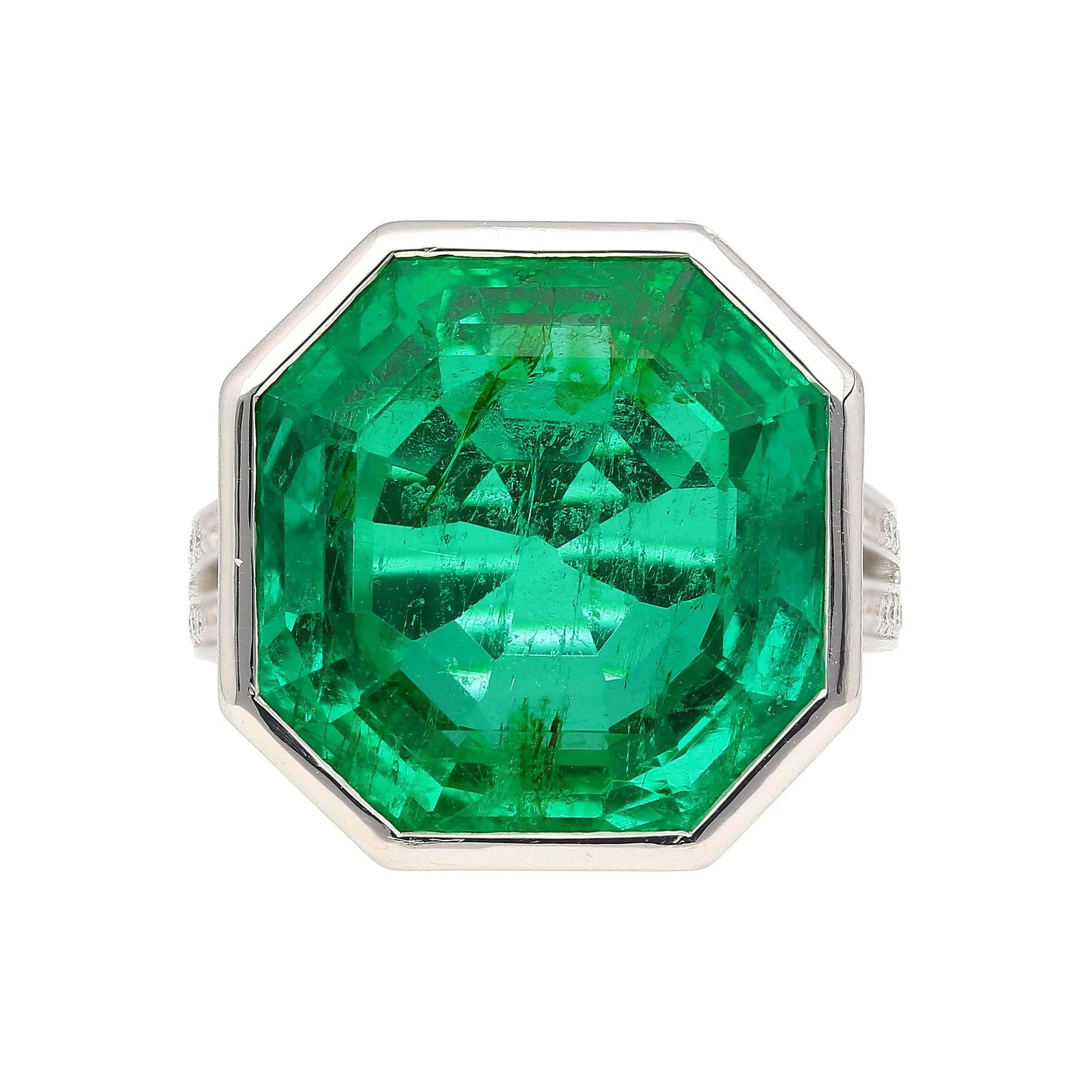 AGL Certified 17 Carat Octagonal Cut Minor Oil Colombian Emerald Ring