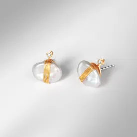 Amari Earrings :: Gold