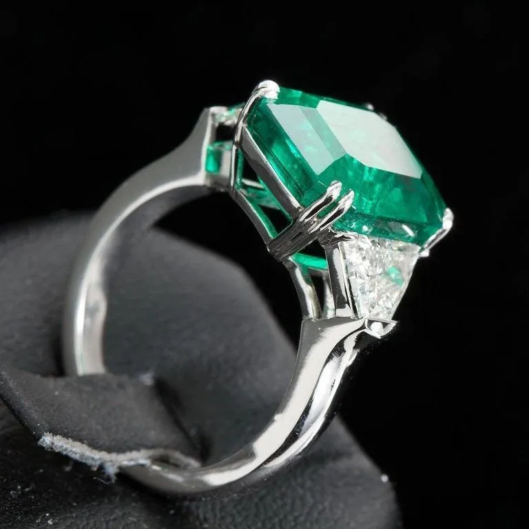 GISELLE Colombian Emerald Engagement Ring