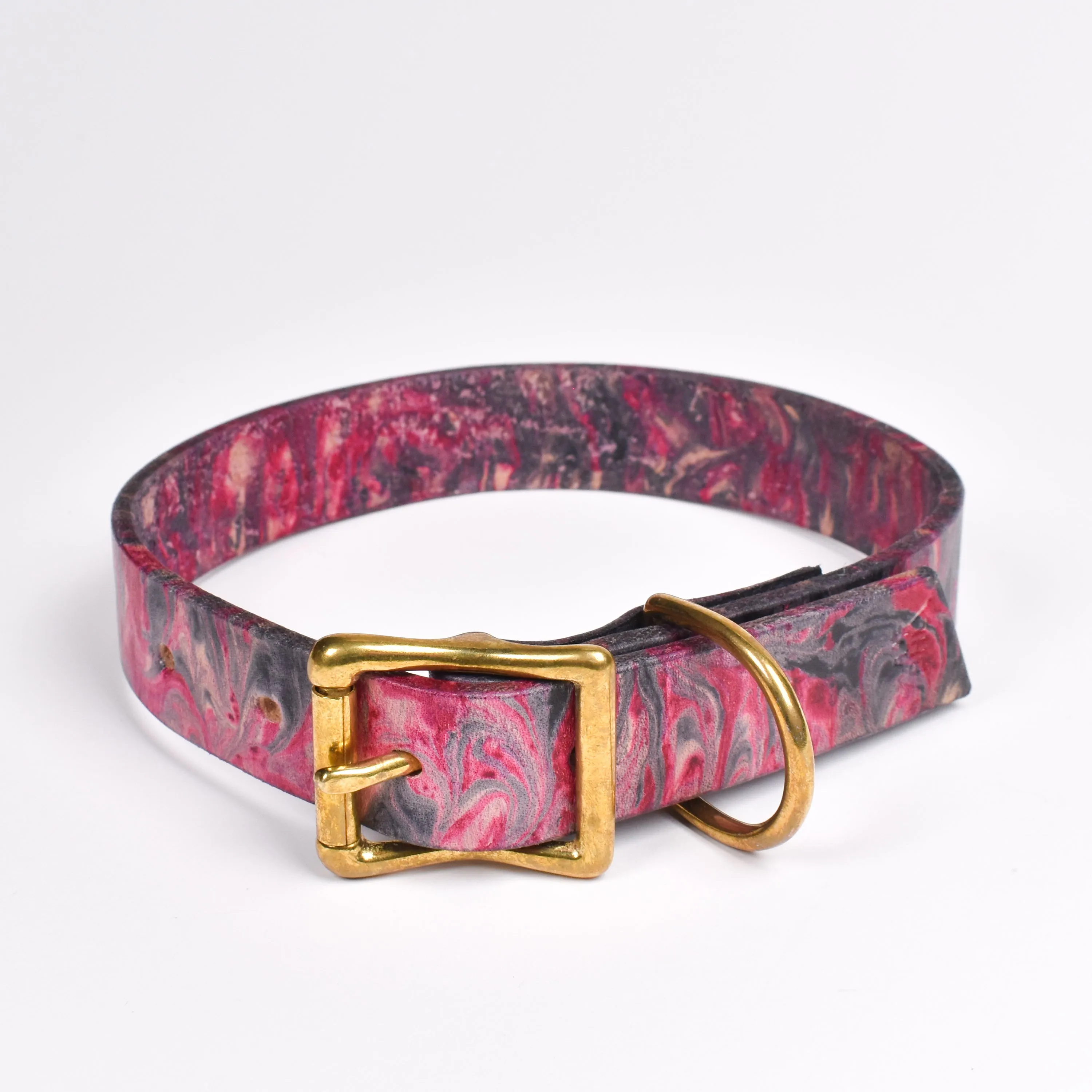 Medium Dog Collar • Marbled Leather